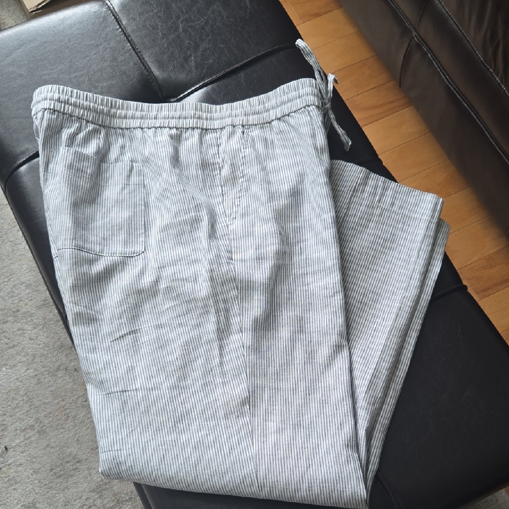 Talbots Wide Leg Pull-On Pants